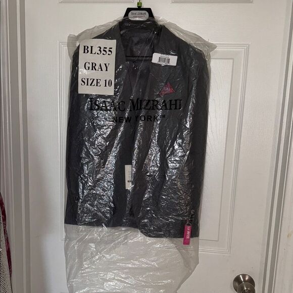 Isaac Mizrahi BOYS Gray classic blazer size 10 NWT - Picture 11 of 11